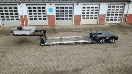Kässbohrer Lowbed Nedbygget