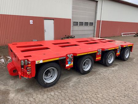 Goldhofer THP/SL 4 Modular trailer