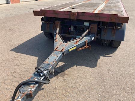 Renders  Flatbed