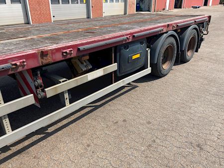 Renders  Flatbed