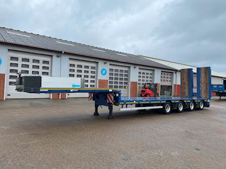 Goldhofer STN-L 4 Low loader