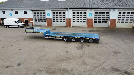 Goldhofer STN - L 4 (245) A Low loader