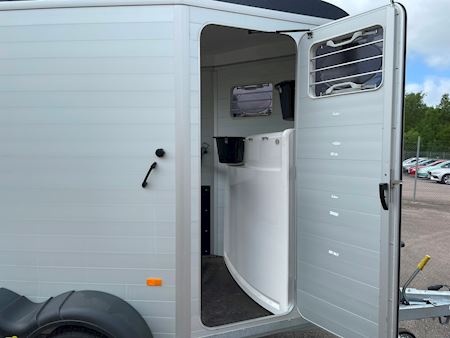 Humbaur Notos Alu Pferdetransporter