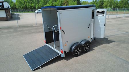 Humbaur Notos Alu Pferdetransporter