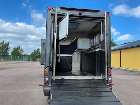 DAF Lehel horsebox 210 LF Horse transporter