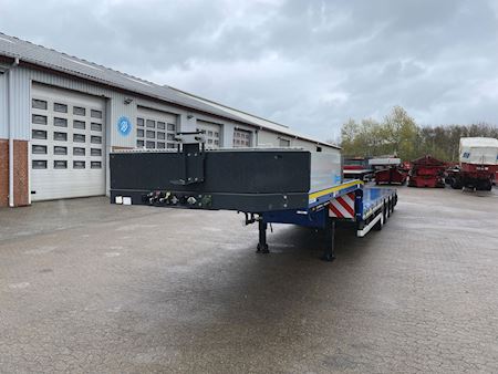 Goldhofer STN-L 4 Heavy trailer