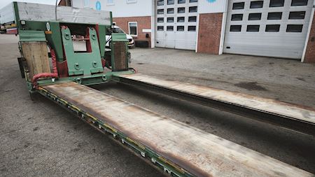 Goldhofer STZ-VP 3 A Low loader